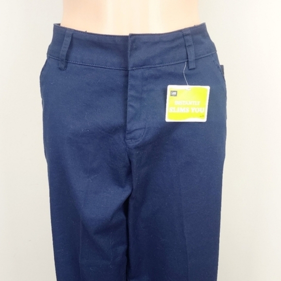 Lee Natural Fit Just Below The Waist Capri Pants - Picture 4 of 9